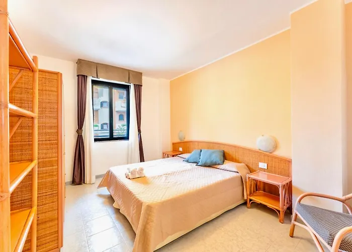 In Just 150 Mt From The Apartahotel Alguer
